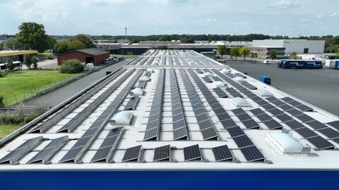Photovoltaik auf Gewerbehalle